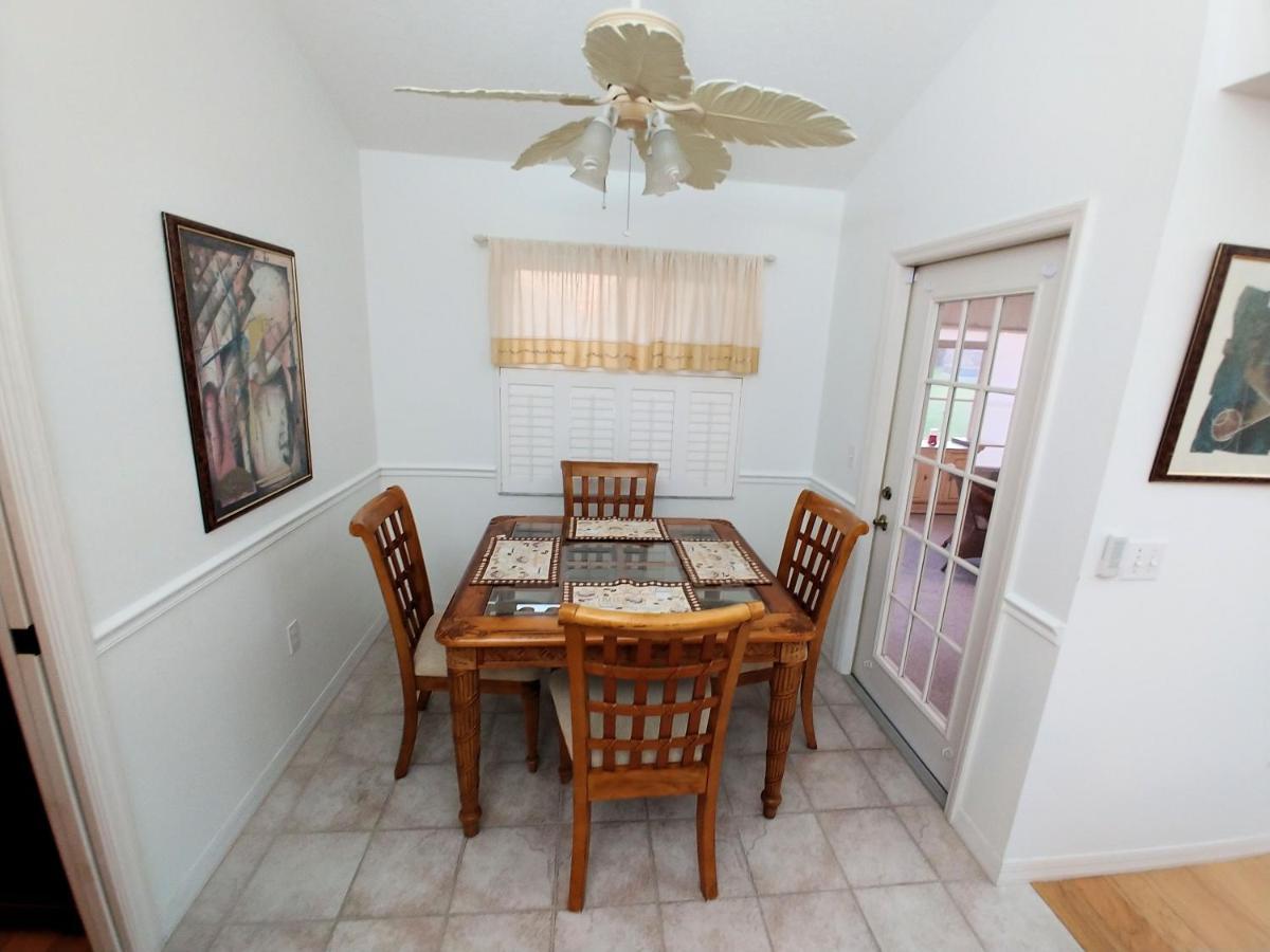 Craig House With Heated Pool On Small Lake Bradenton Exterior foto